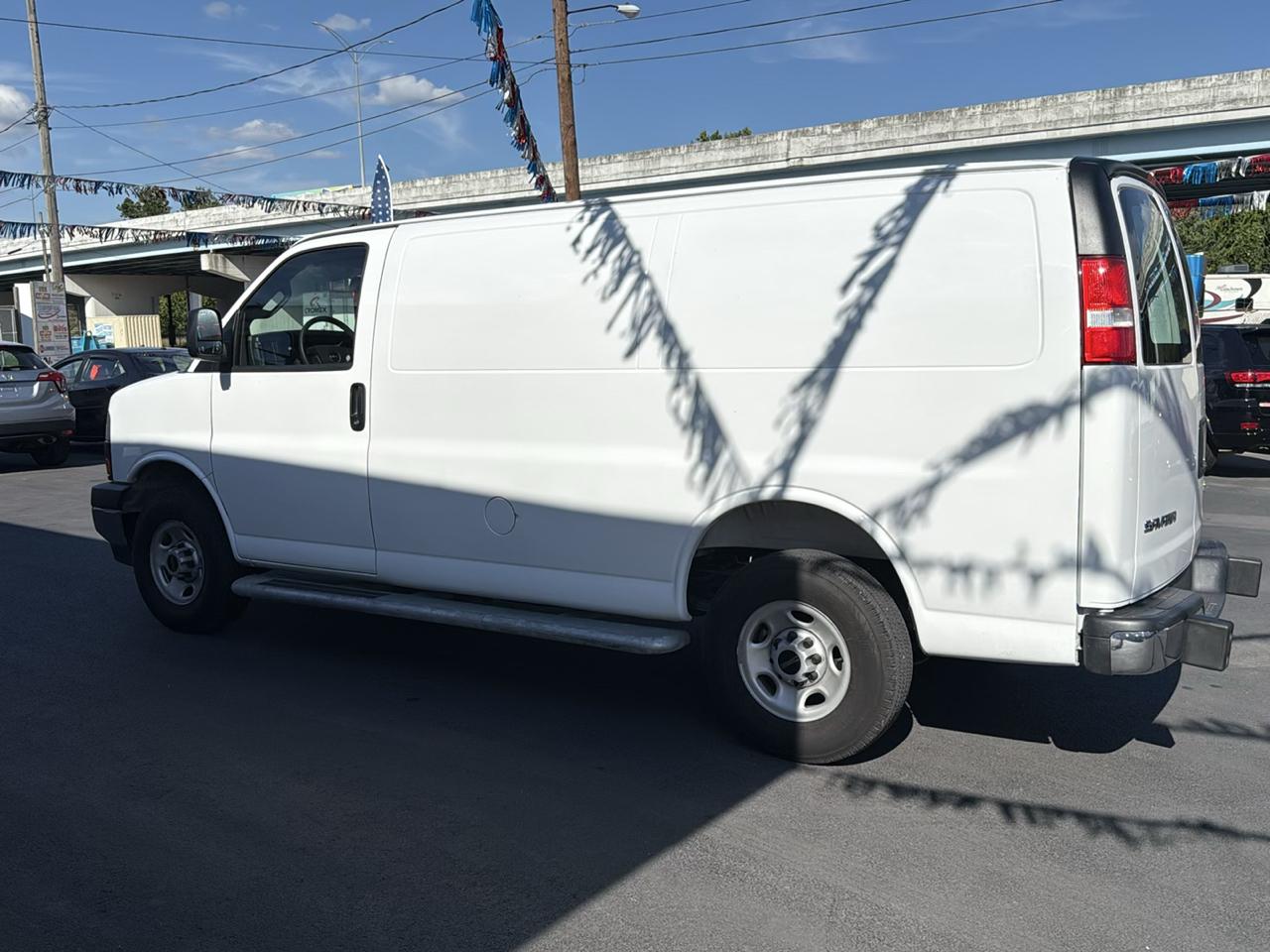 GMC Savana Cargo Van RWD 2500 135" 2025
