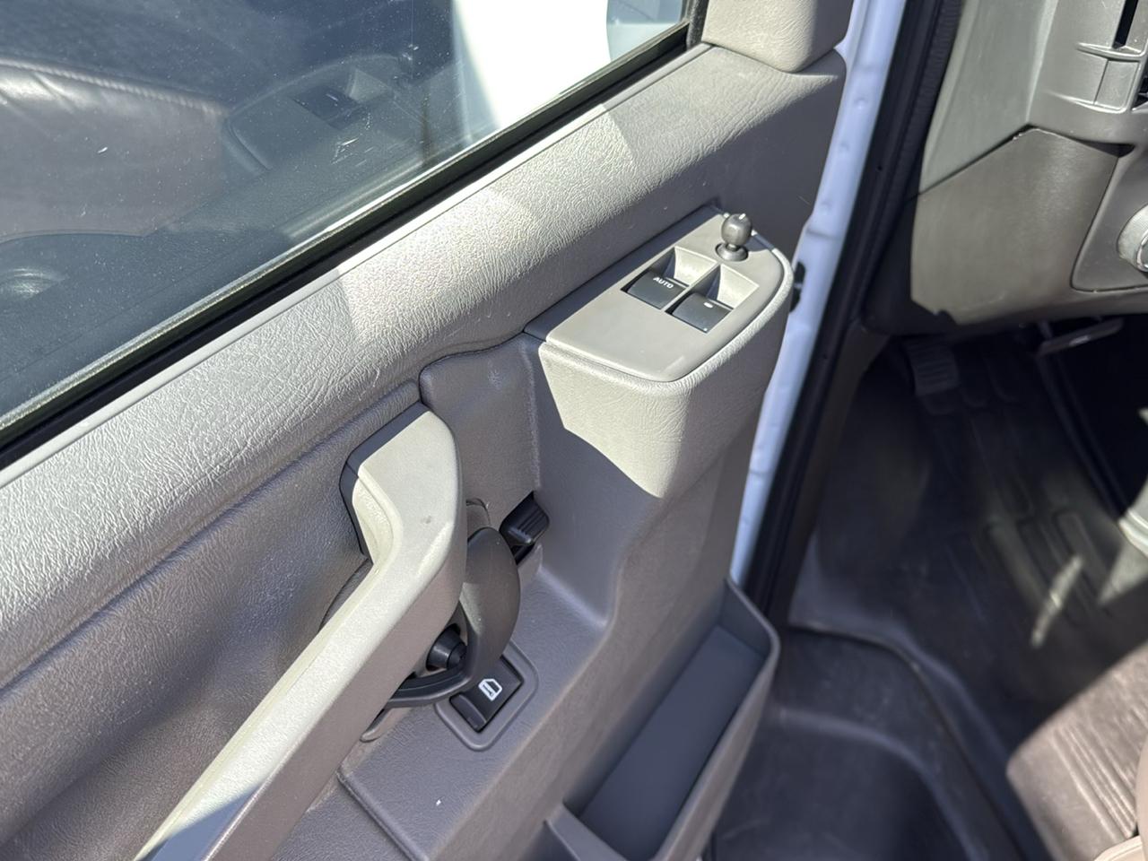 GMC Savana Cargo Van RWD 2500 135" 2025