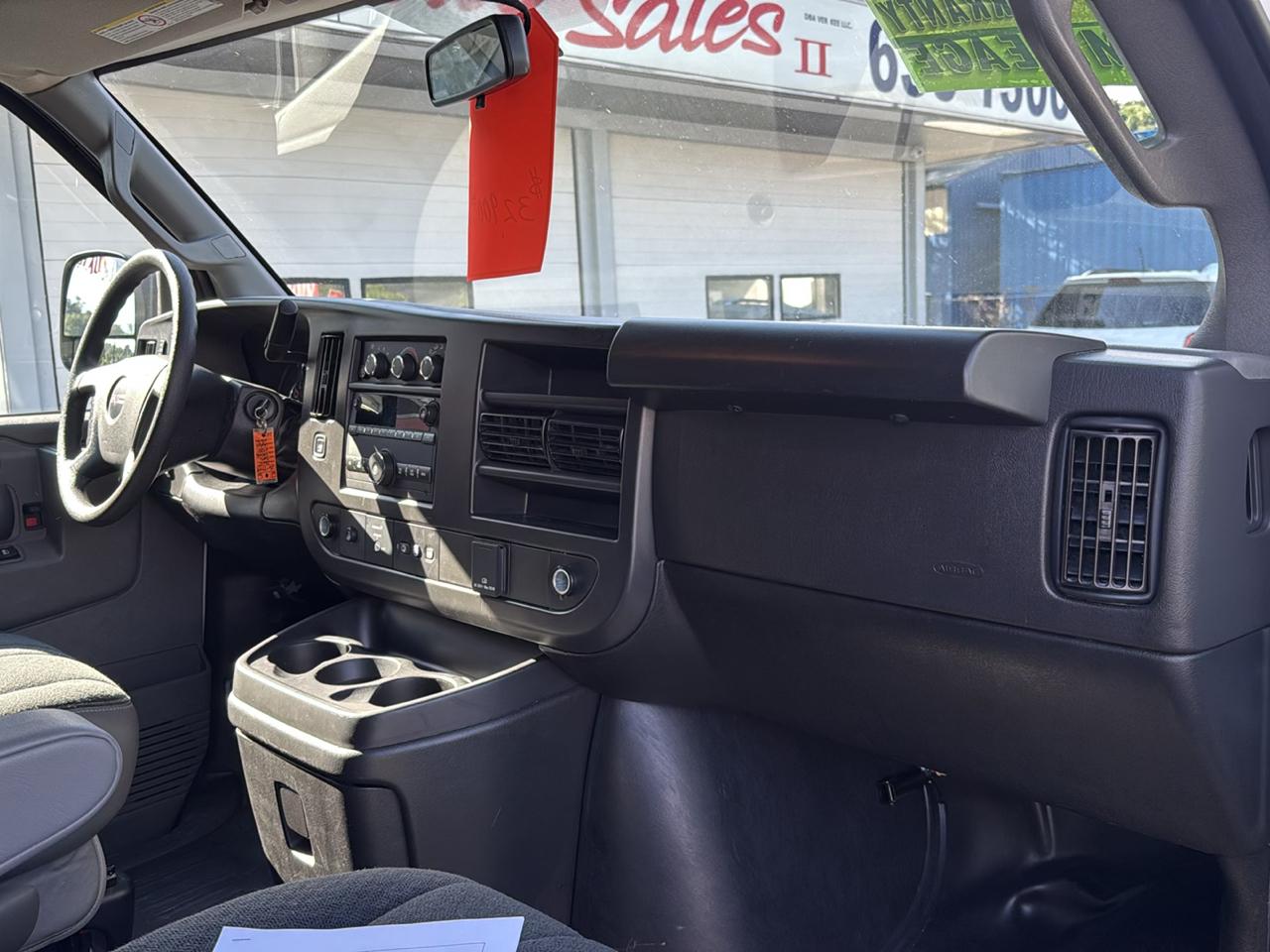 GMC Savana Cargo Van RWD 2500 135" 2025