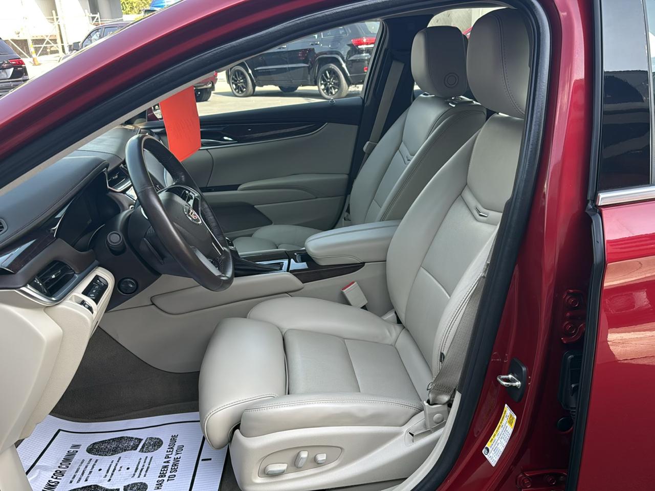 Cadillac XTS 4dr Sdn Premium AWD 2013