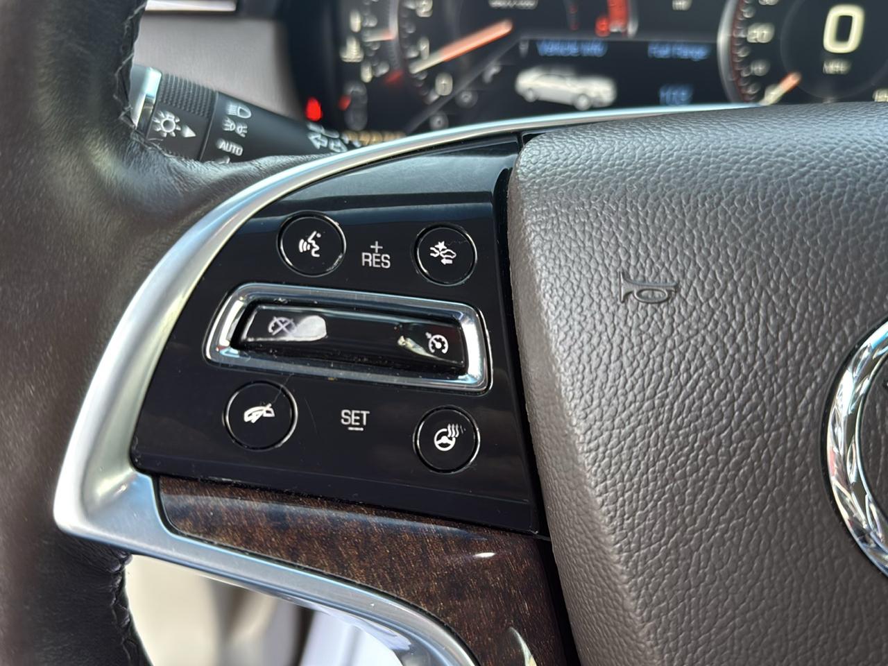 Cadillac XTS 4dr Sdn Premium AWD 2013