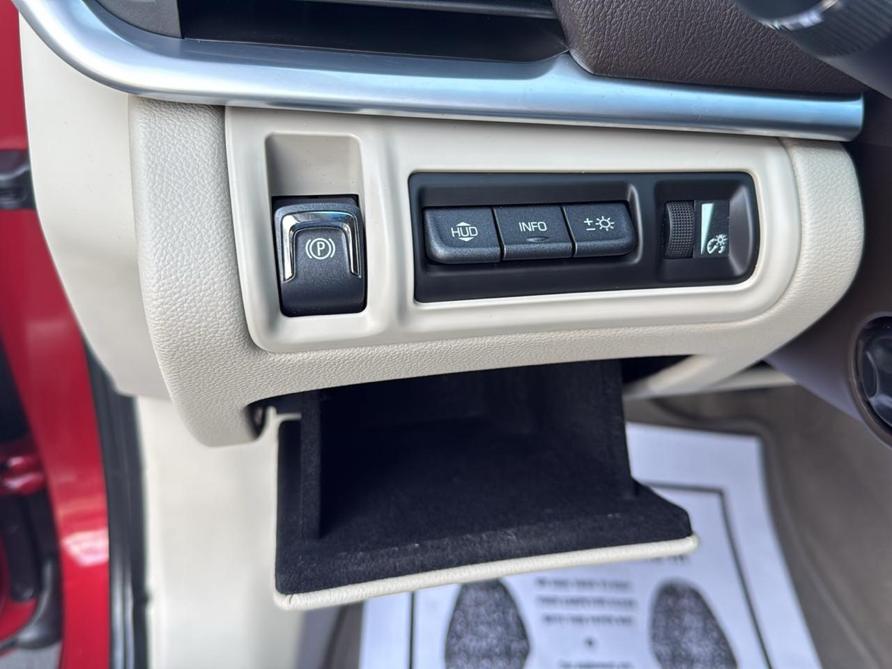 Cadillac XTS 4dr Sdn Premium AWD 2013