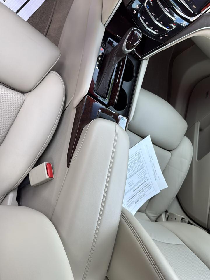 Cadillac XTS 4dr Sdn Premium AWD 2013