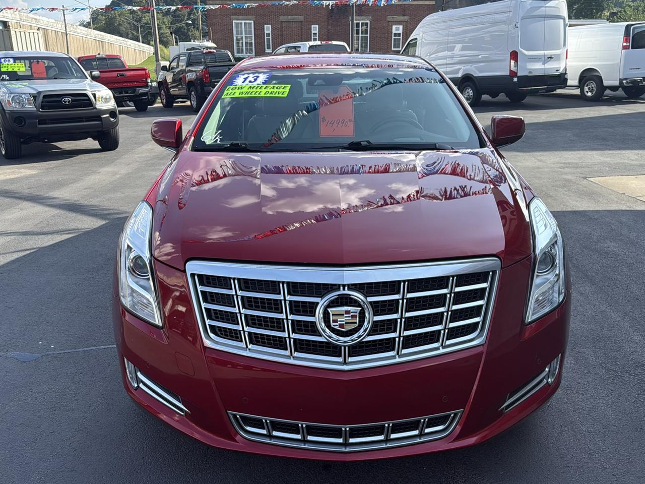 Cadillac XTS 4dr Sdn Premium AWD 2013