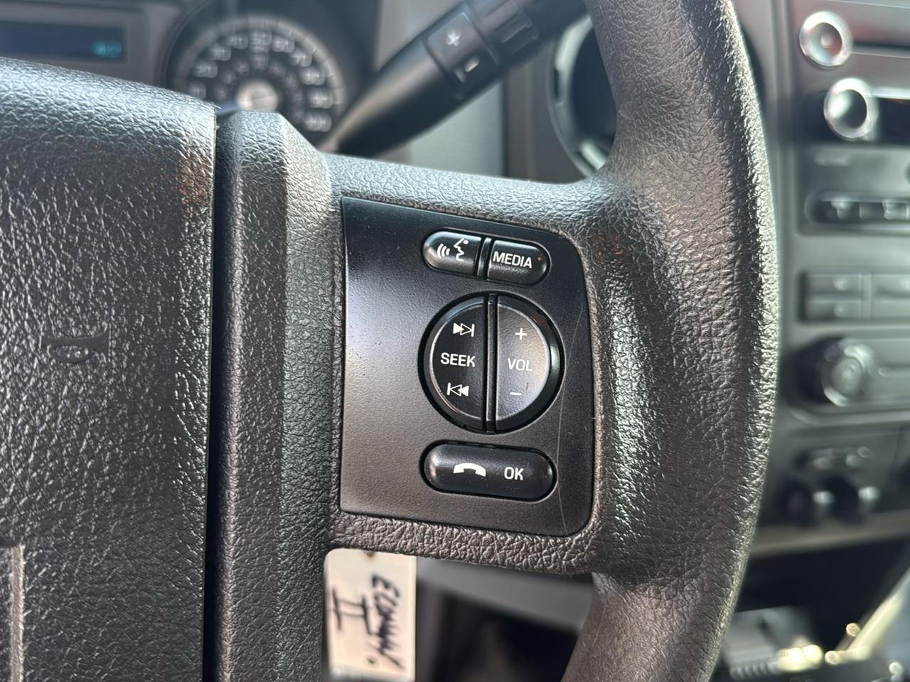 Ford Super Duty F-550 DRW 4WD SuperCab 162" WB 60" CA XL 2016