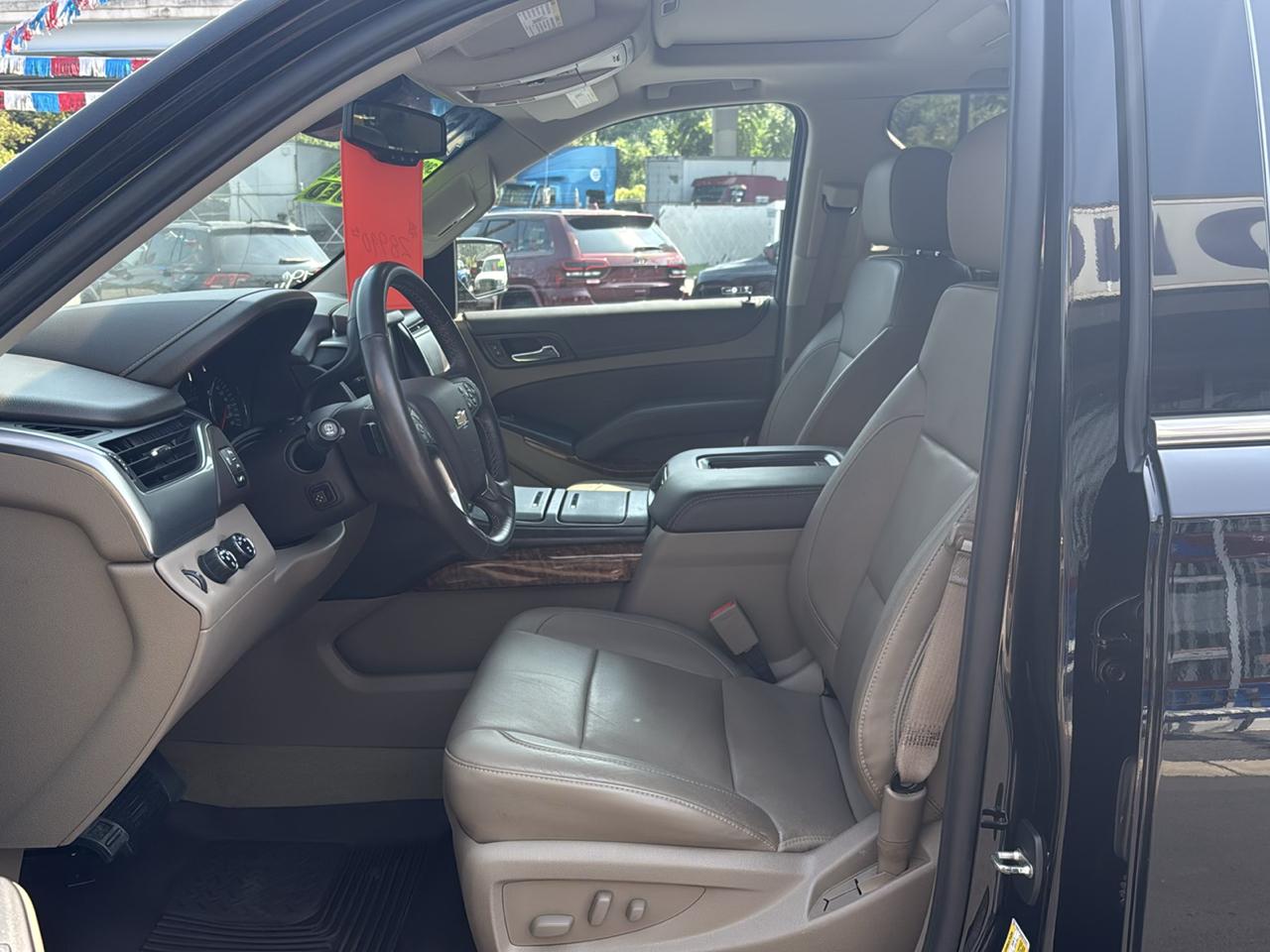 Chevrolet Suburban 4WD 4dr 1500 LTZ 2016