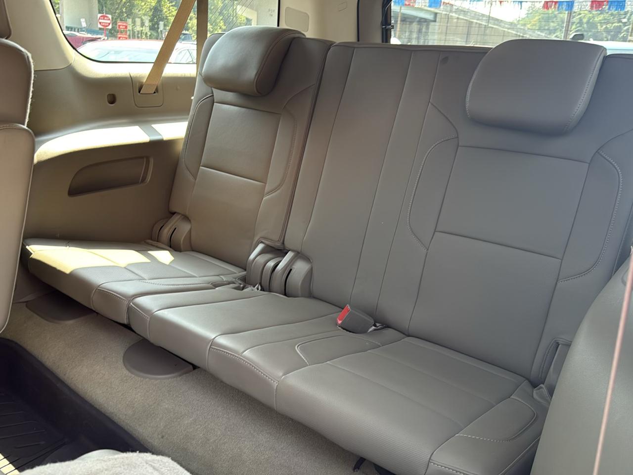 Chevrolet Suburban 4WD 4dr 1500 LTZ 2016