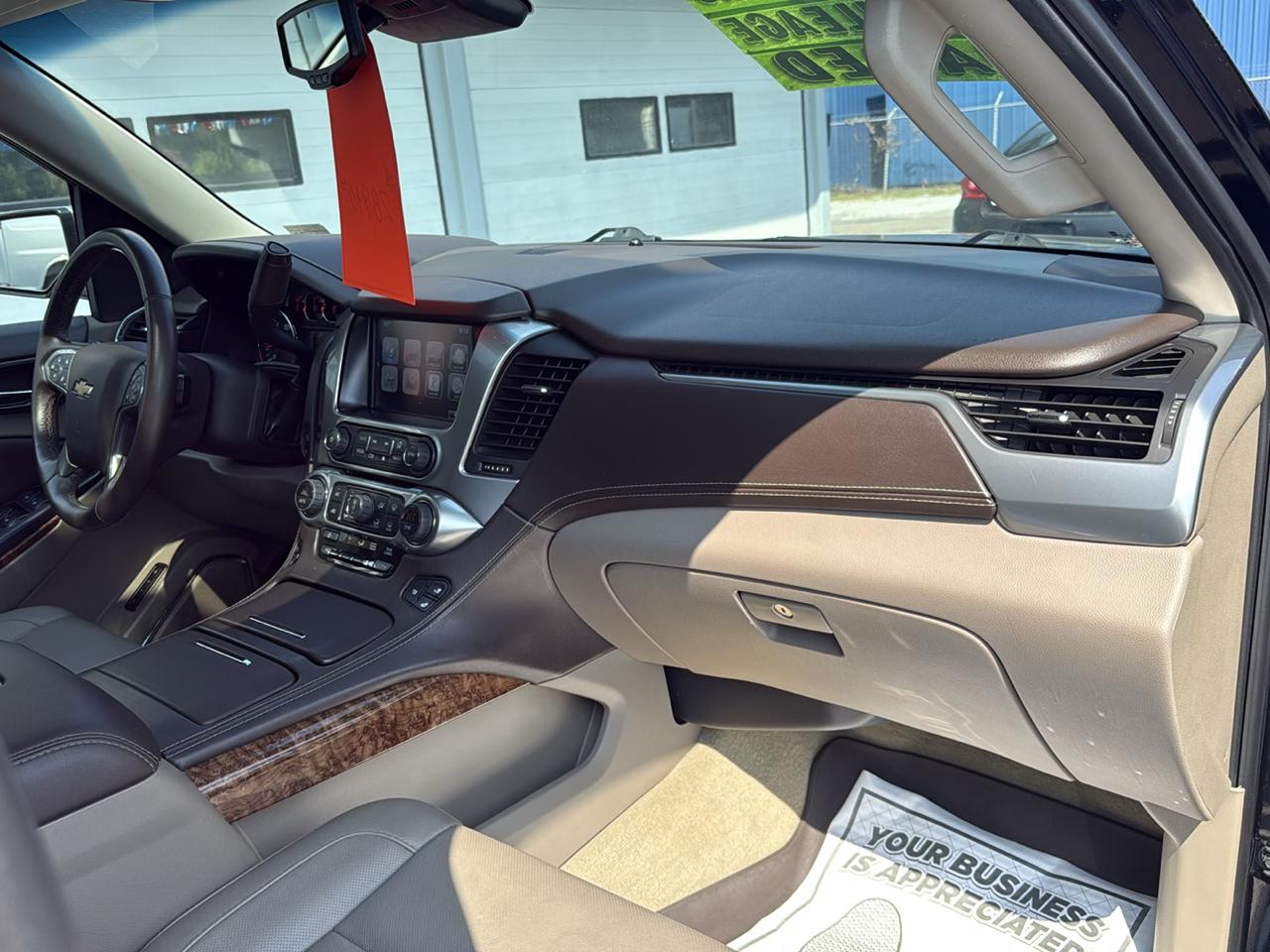 Chevrolet Suburban 4WD 4dr 1500 LTZ 2016