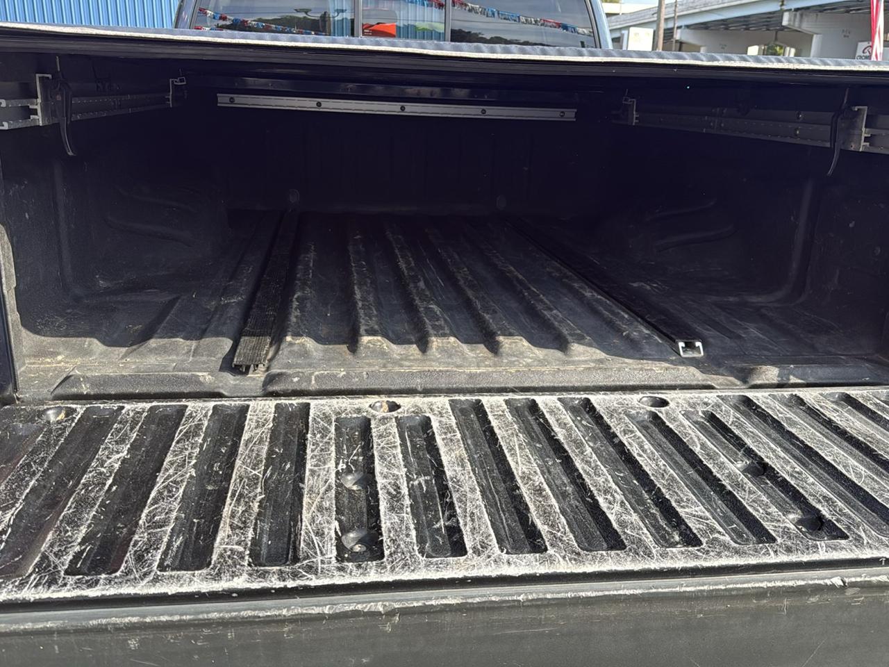 Nissan Frontier 4WD Crew Cab LWB Auto SV 2015