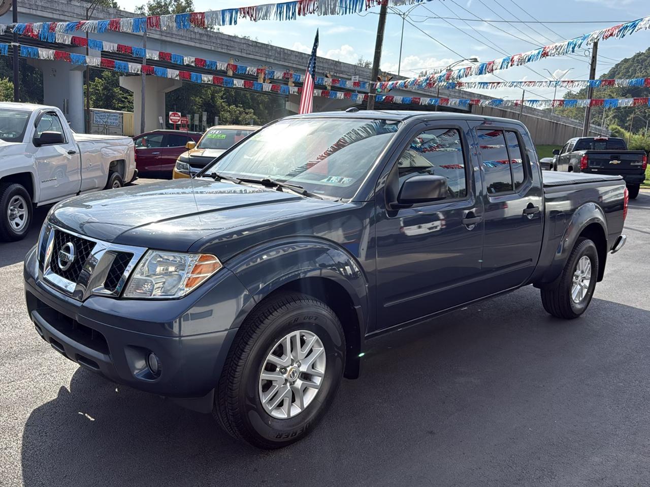 Nissan Frontier 4WD Crew Cab LWB Auto SV 2015