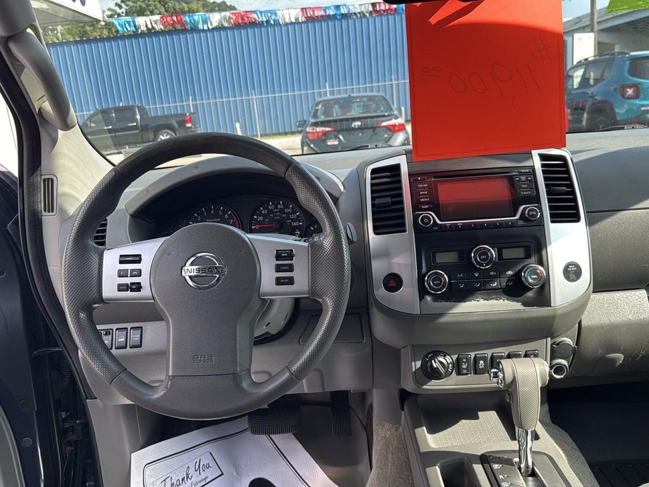 Nissan Frontier 4WD Crew Cab LWB Auto SV 2015