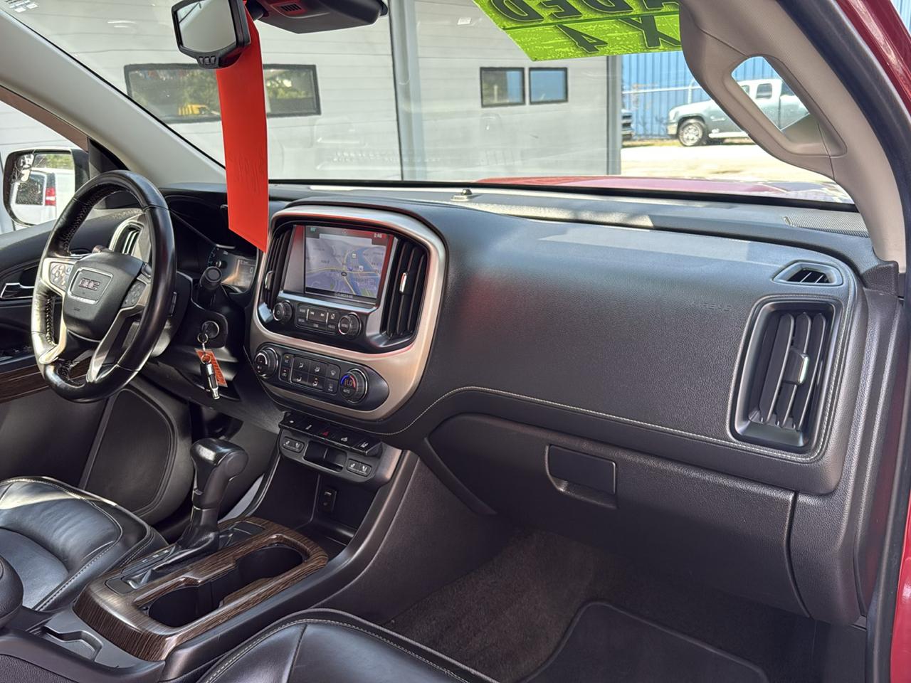 GMC Canyon 4WD Crew Cab 128.3" Denali 2017