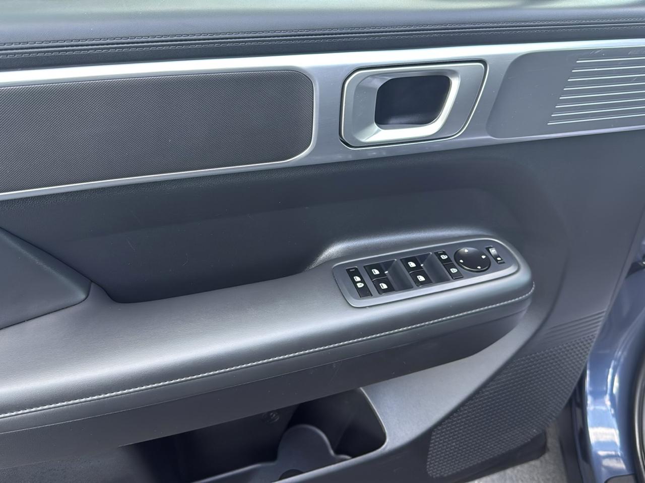 Hyundai Santa Fe SEL AWD 2025