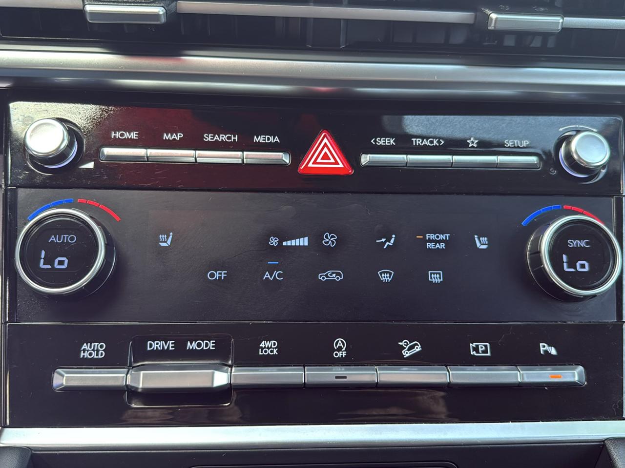 Hyundai Santa Fe SEL AWD 2025