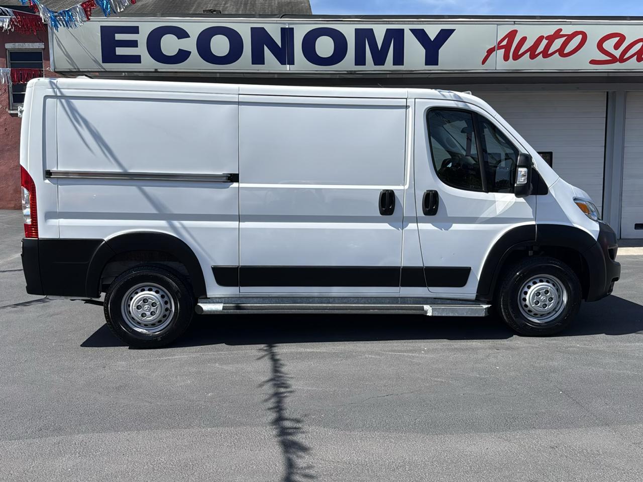 RAM ProMaster Cargo Van Tradesman 2500 Low Roof 136" WB w/Pass Seat 2025
