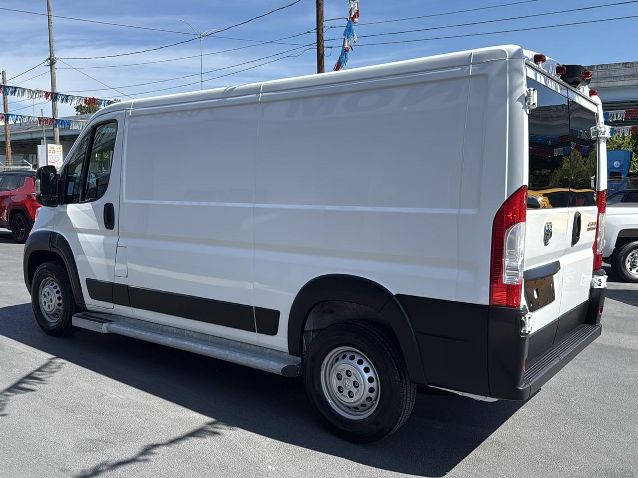 RAM ProMaster Cargo Van Tradesman 2500 Low Roof 136" WB w/Pass Seat 2025