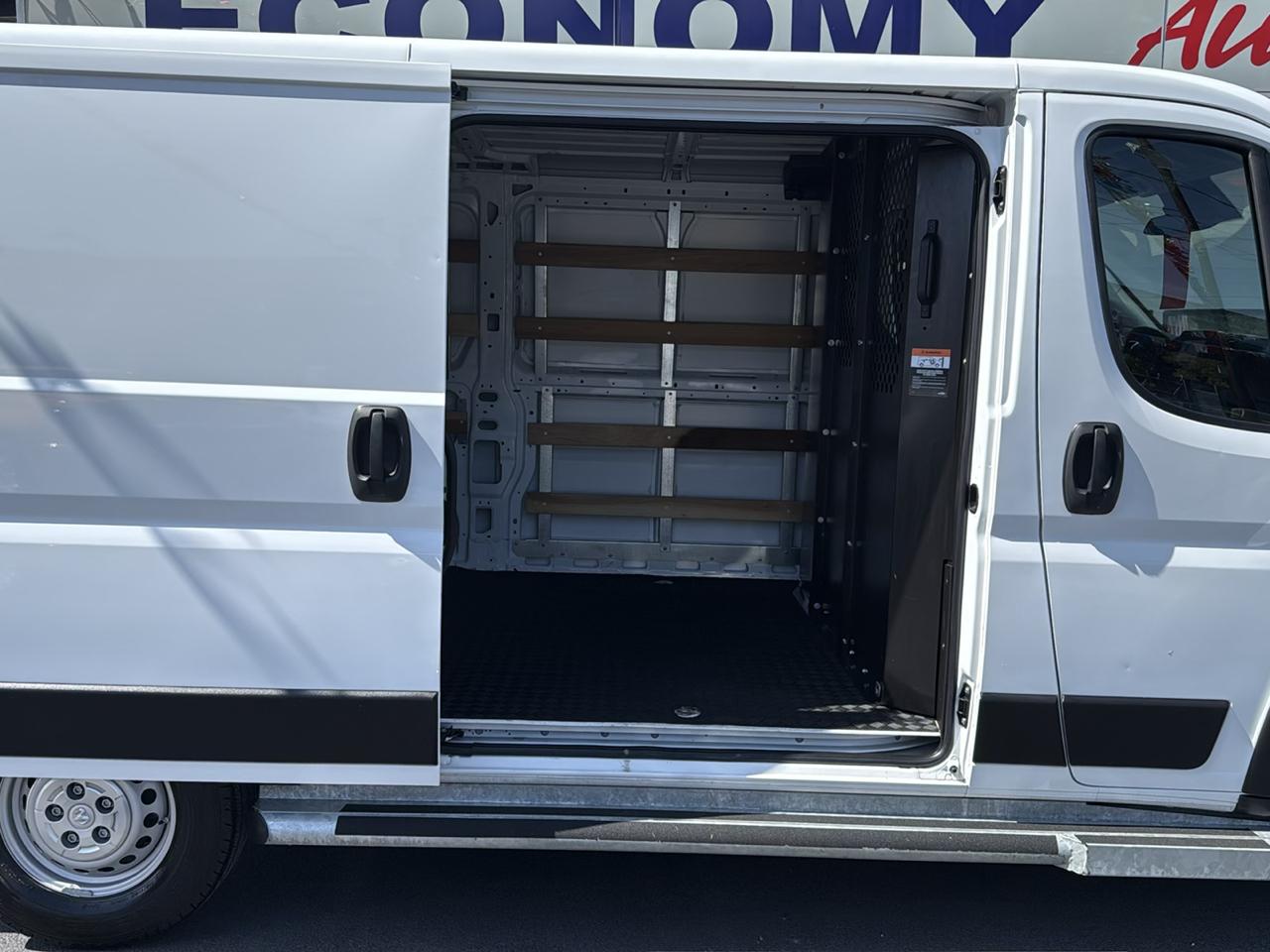 RAM ProMaster Cargo Van Tradesman 2500 Low Roof 136" WB w/Pass Seat 2025