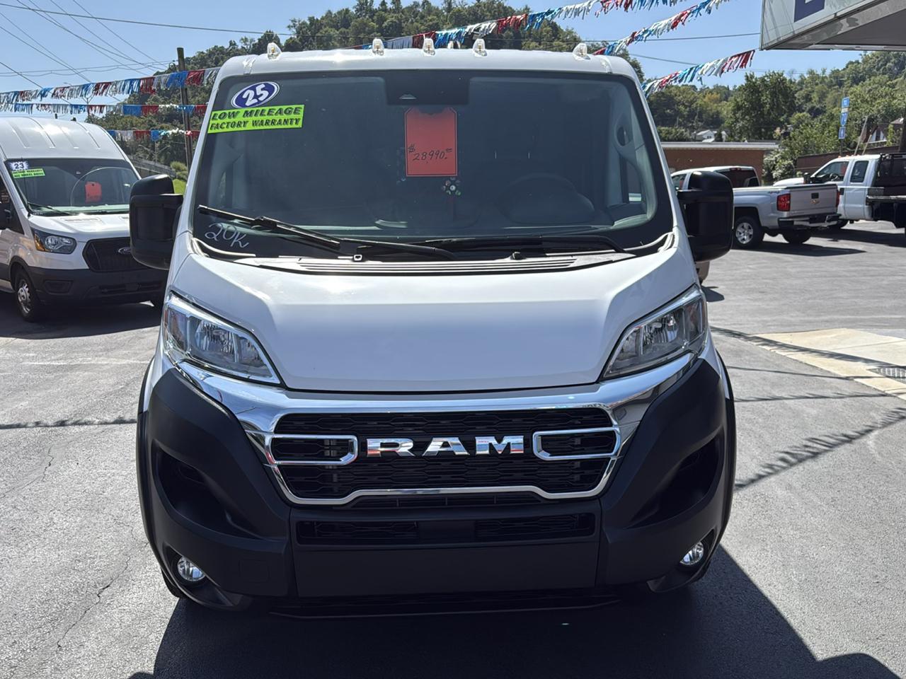 RAM ProMaster Cargo Van Tradesman 2500 Low Roof 136" WB w/Pass Seat 2025