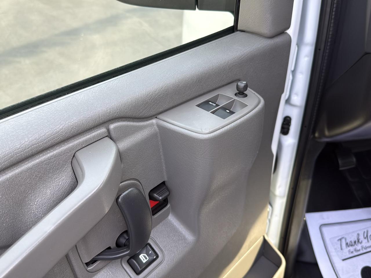 Chevrolet Express Cargo Van RWD 2500 135" 2025