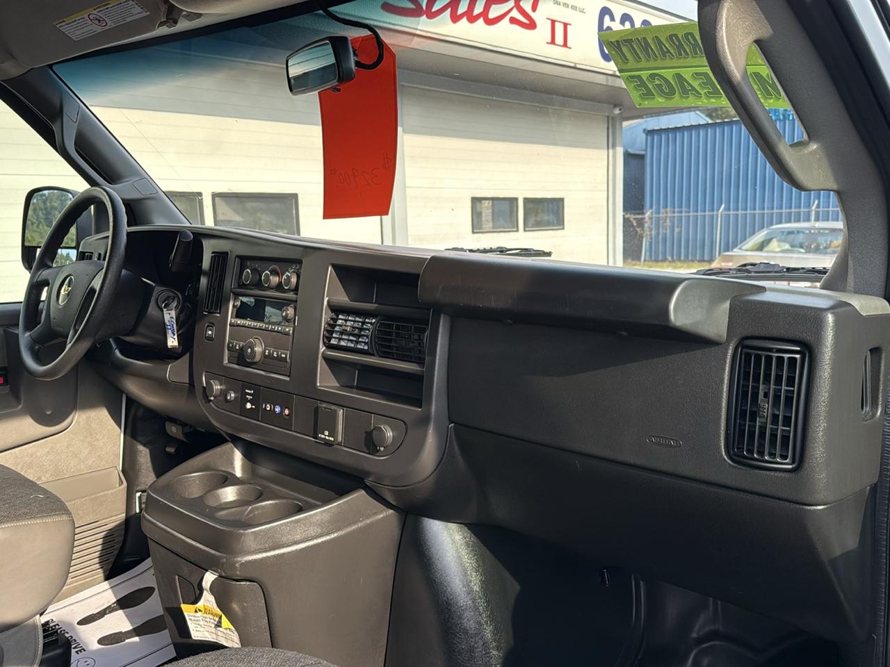 Chevrolet Express Cargo Van RWD 2500 135" 2025