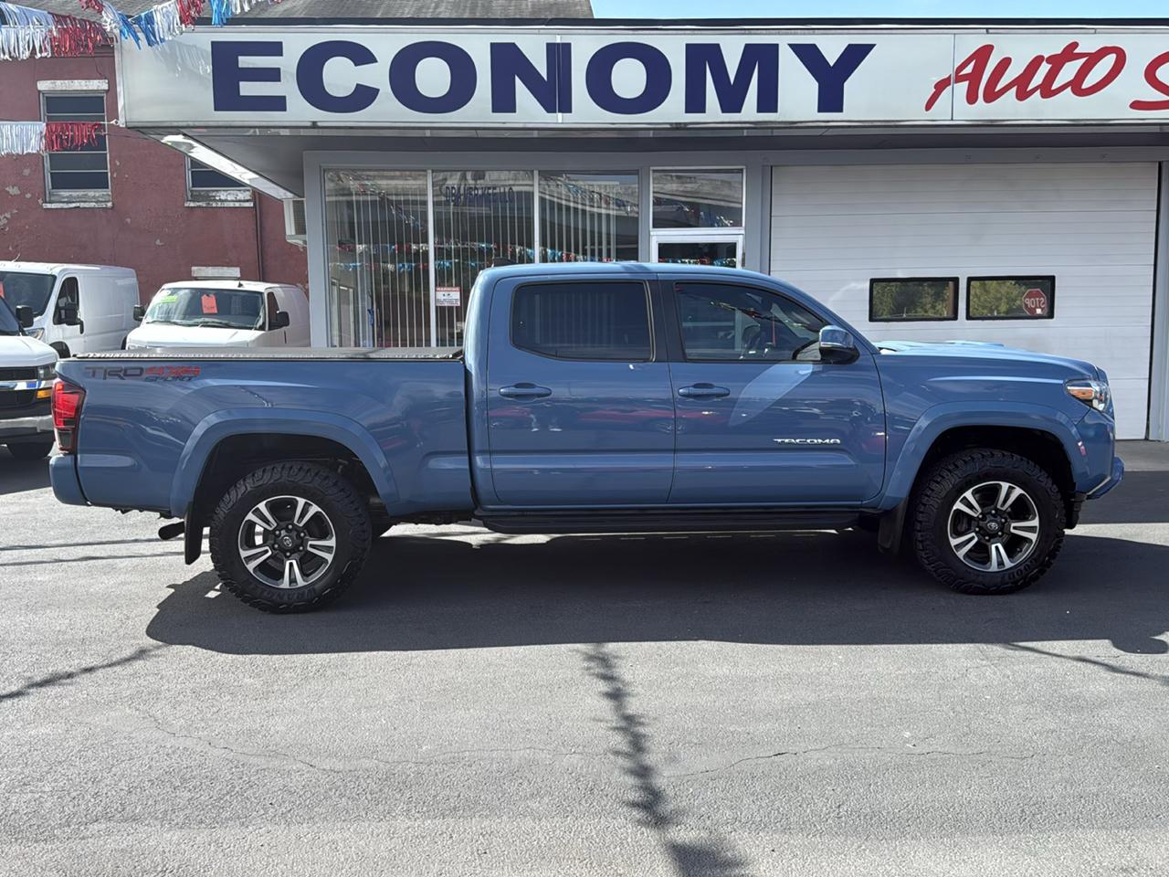 Toyota Tacoma 4WD TRD Off Road Double Cab 6' Bed V6 AT (Natl) 2019