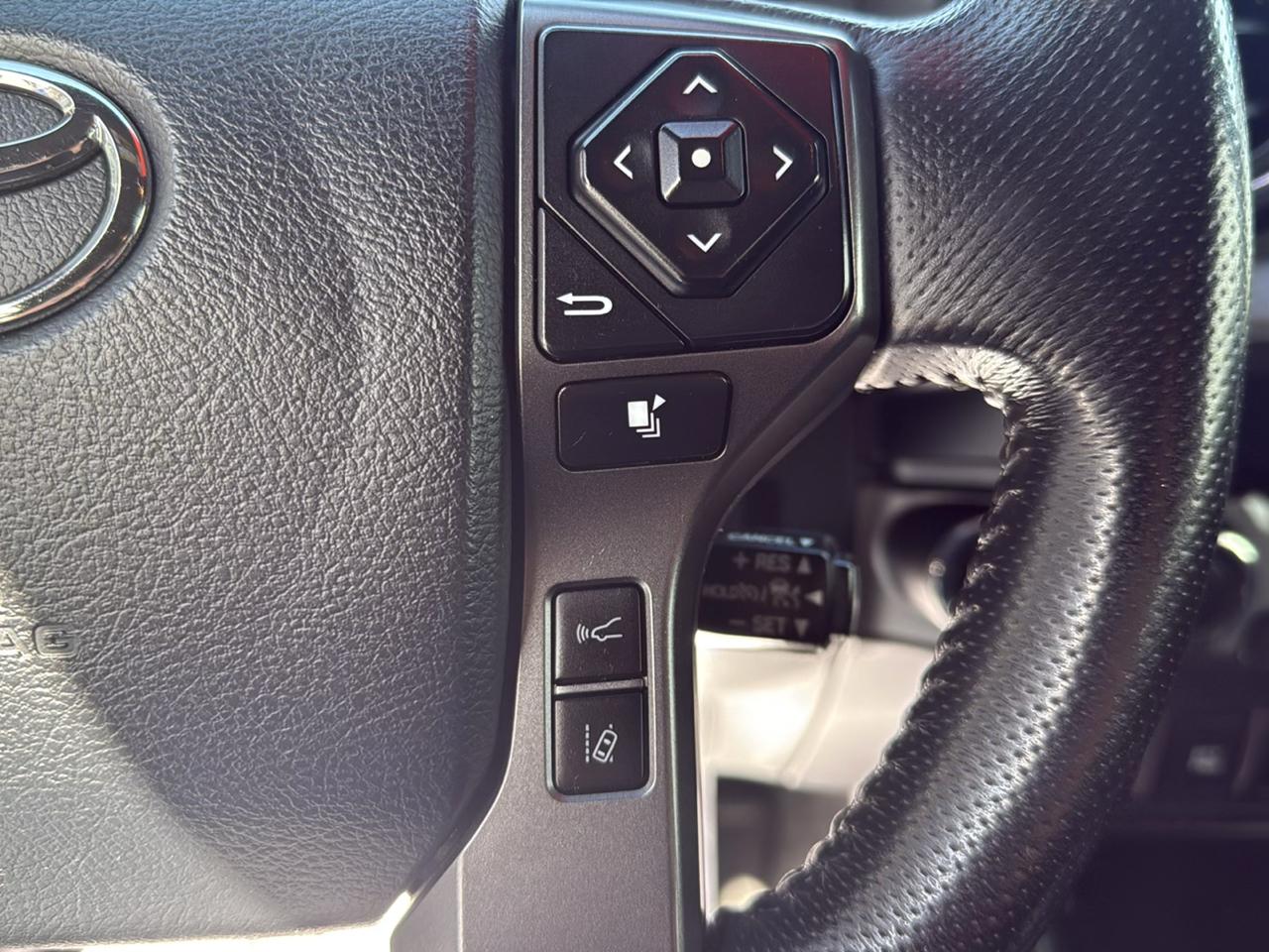 Toyota Tacoma 4WD TRD Off Road Double Cab 6' Bed V6 AT (Natl) 2019