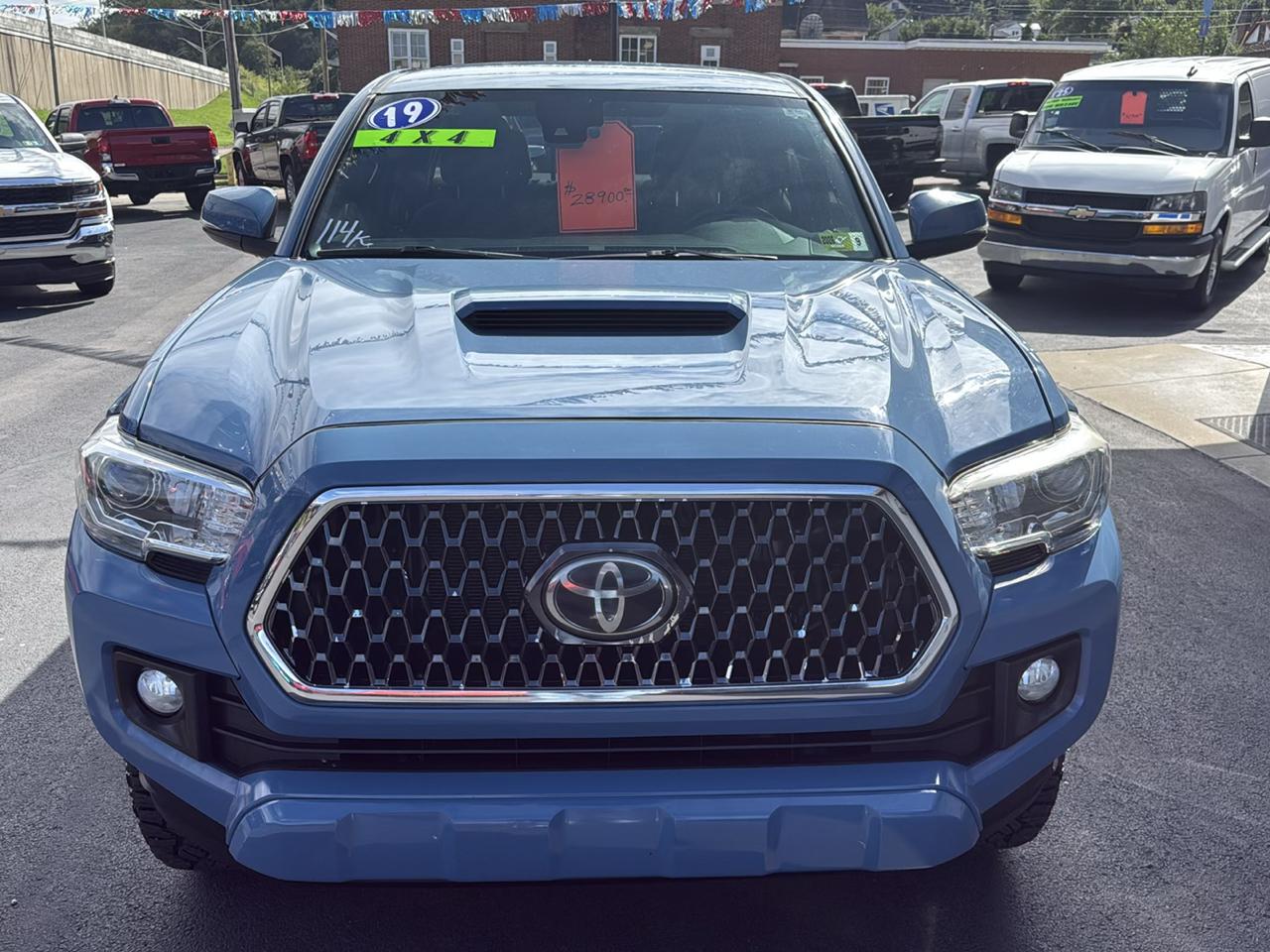 Toyota Tacoma 4WD TRD Off Road Double Cab 6' Bed V6 AT (Natl) 2019
