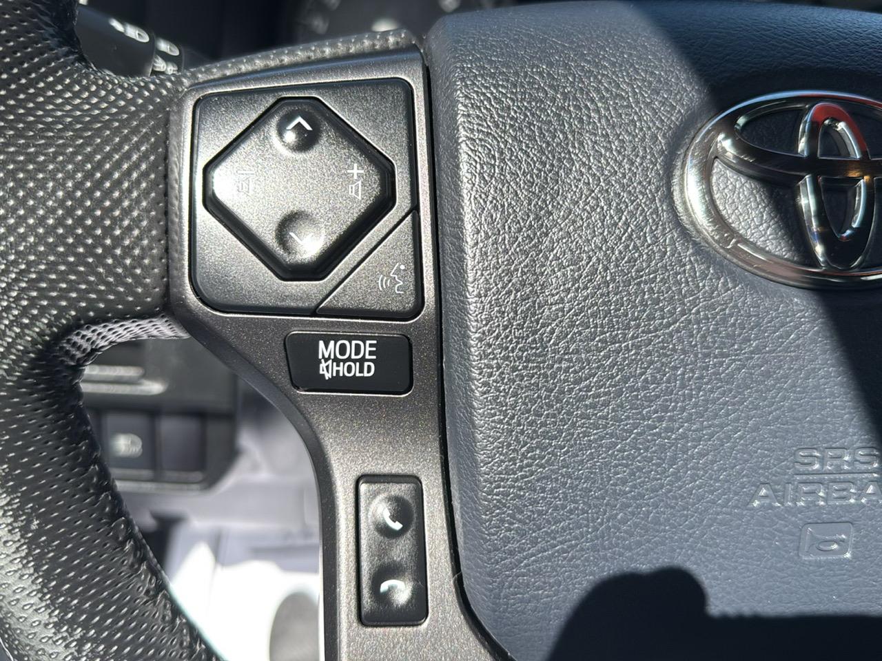 Toyota Tacoma 4WD TRD Off Road Double Cab 6' Bed V6 AT (Natl) 2019