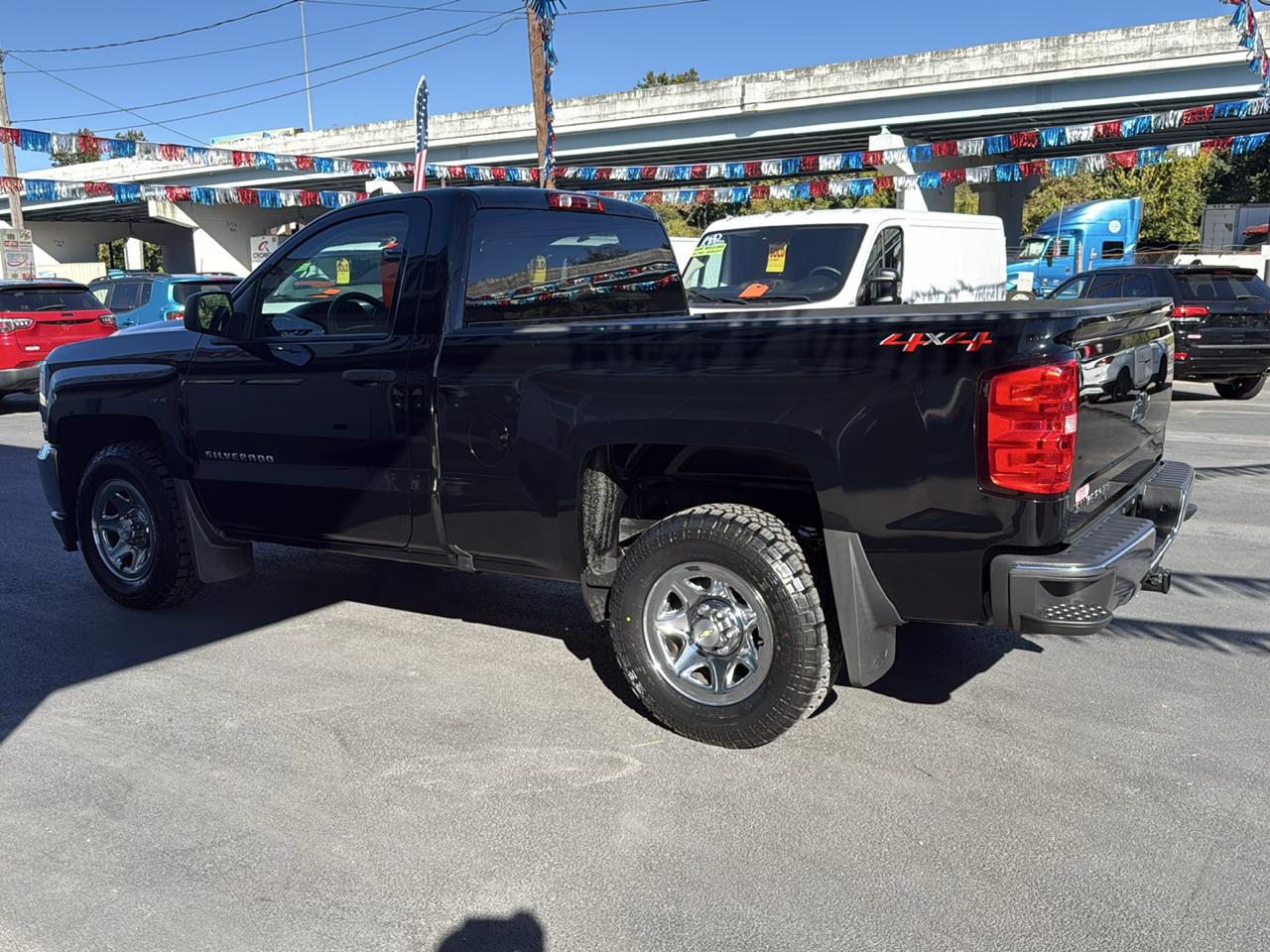 Chevrolet Silverado 1500 4WD Reg Cab 119.0" LS 2018