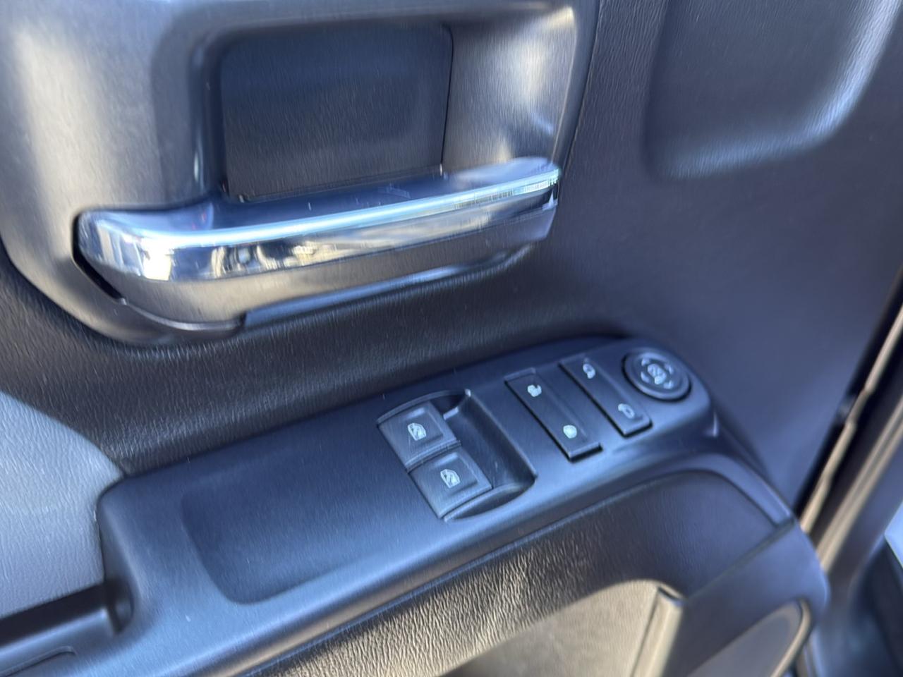 Chevrolet Silverado 1500 4WD Reg Cab 119.0" LS 2018