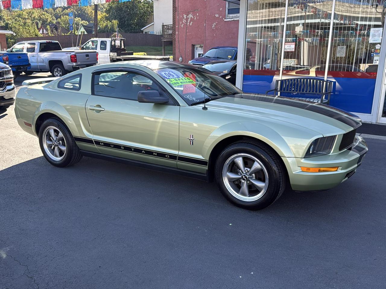 2006 Ford Mustang 2dr Cpe Standard
