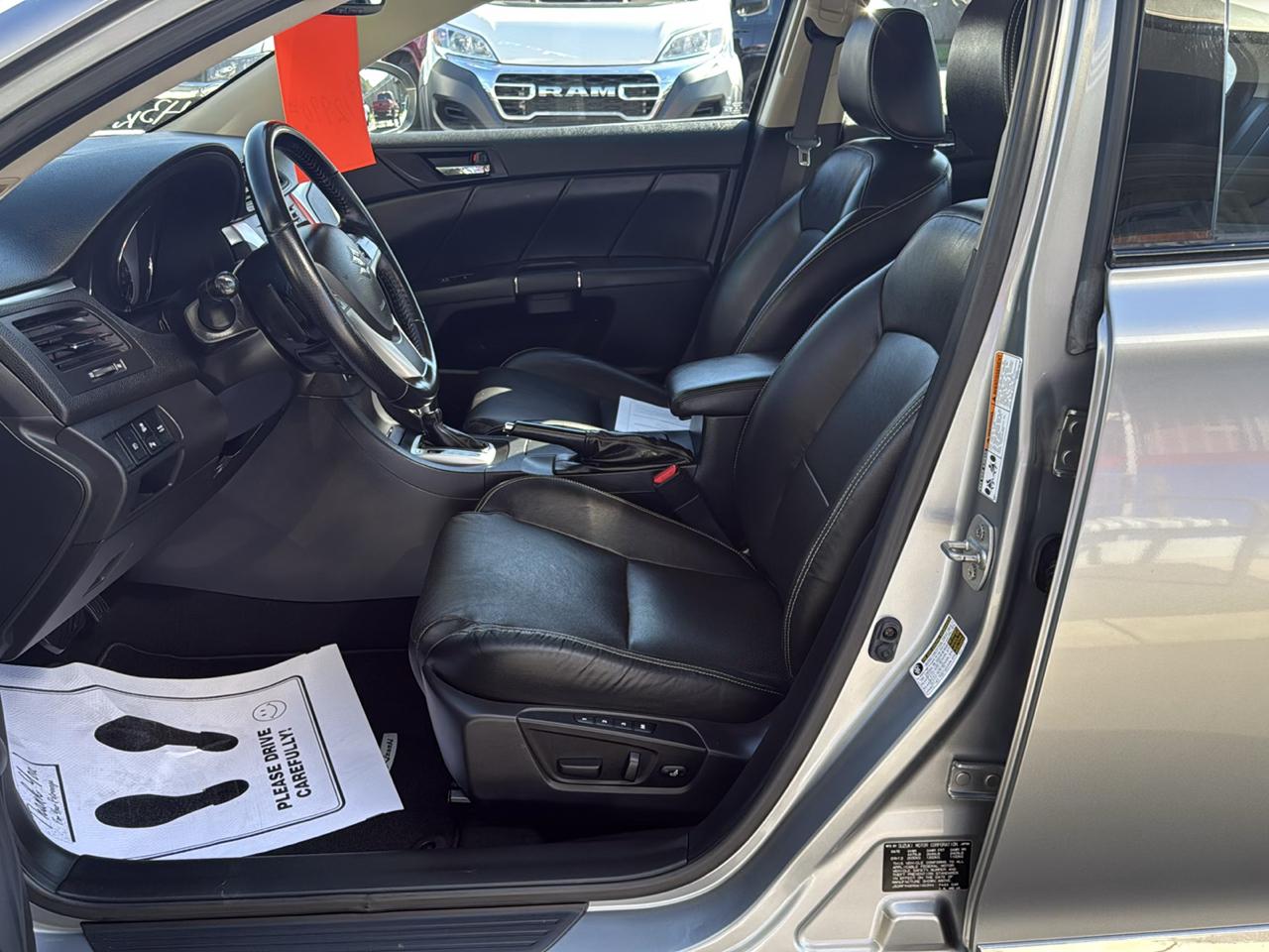 Suzuki Kizashi 4dr Sdn CVT AWD SLS Sport 2013