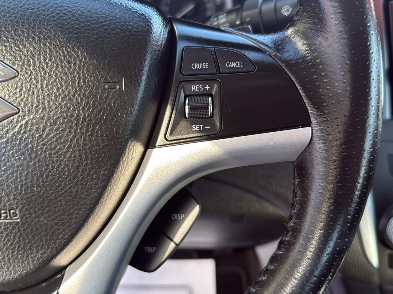 Suzuki Kizashi 4dr Sdn CVT AWD SLS Sport 2013
