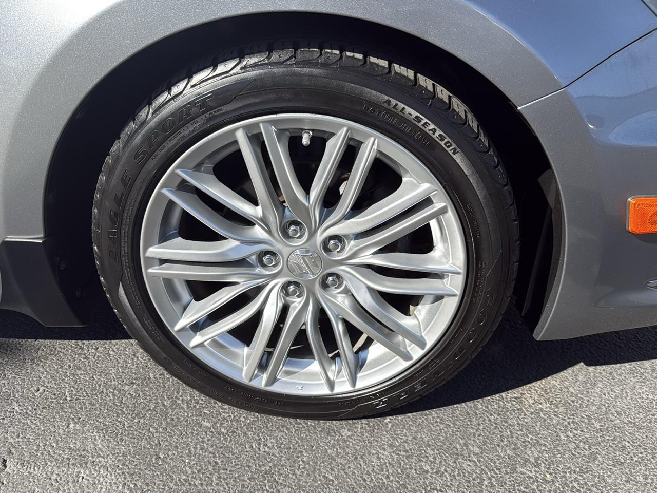 Suzuki Kizashi 4dr Sdn CVT AWD SLS Sport 2013
