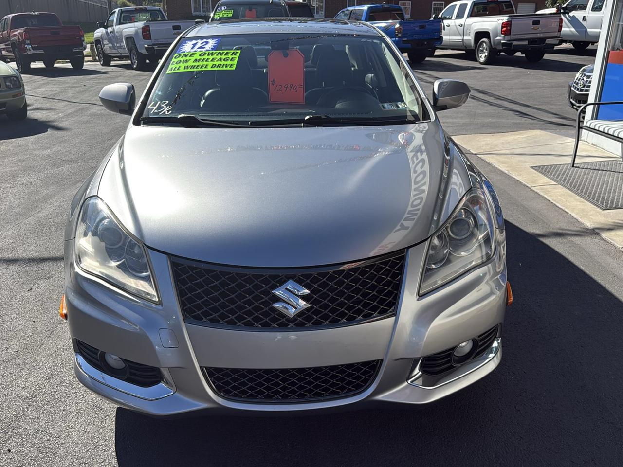 Suzuki Kizashi 4dr Sdn CVT AWD SLS Sport 2013