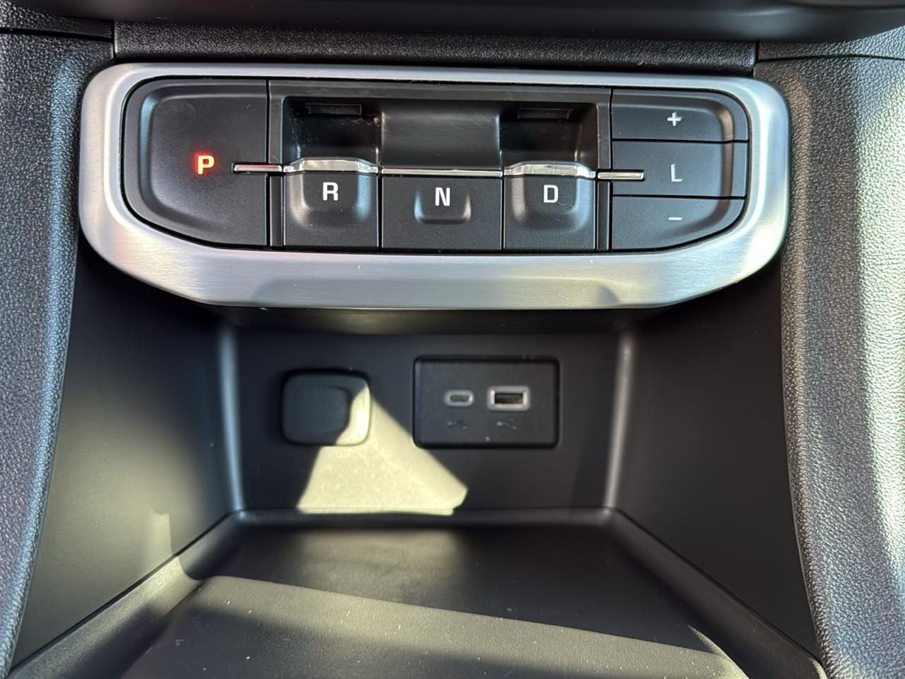 GMC Acadia AWD 4dr SLE 2020