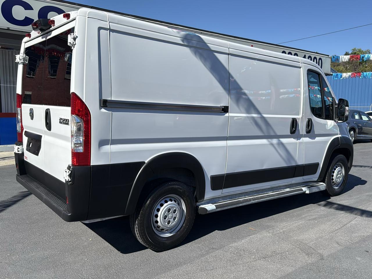 RAM ProMaster Cargo Van Tradesman 2500 Low Roof 136" WB w/Pass Seat 2025