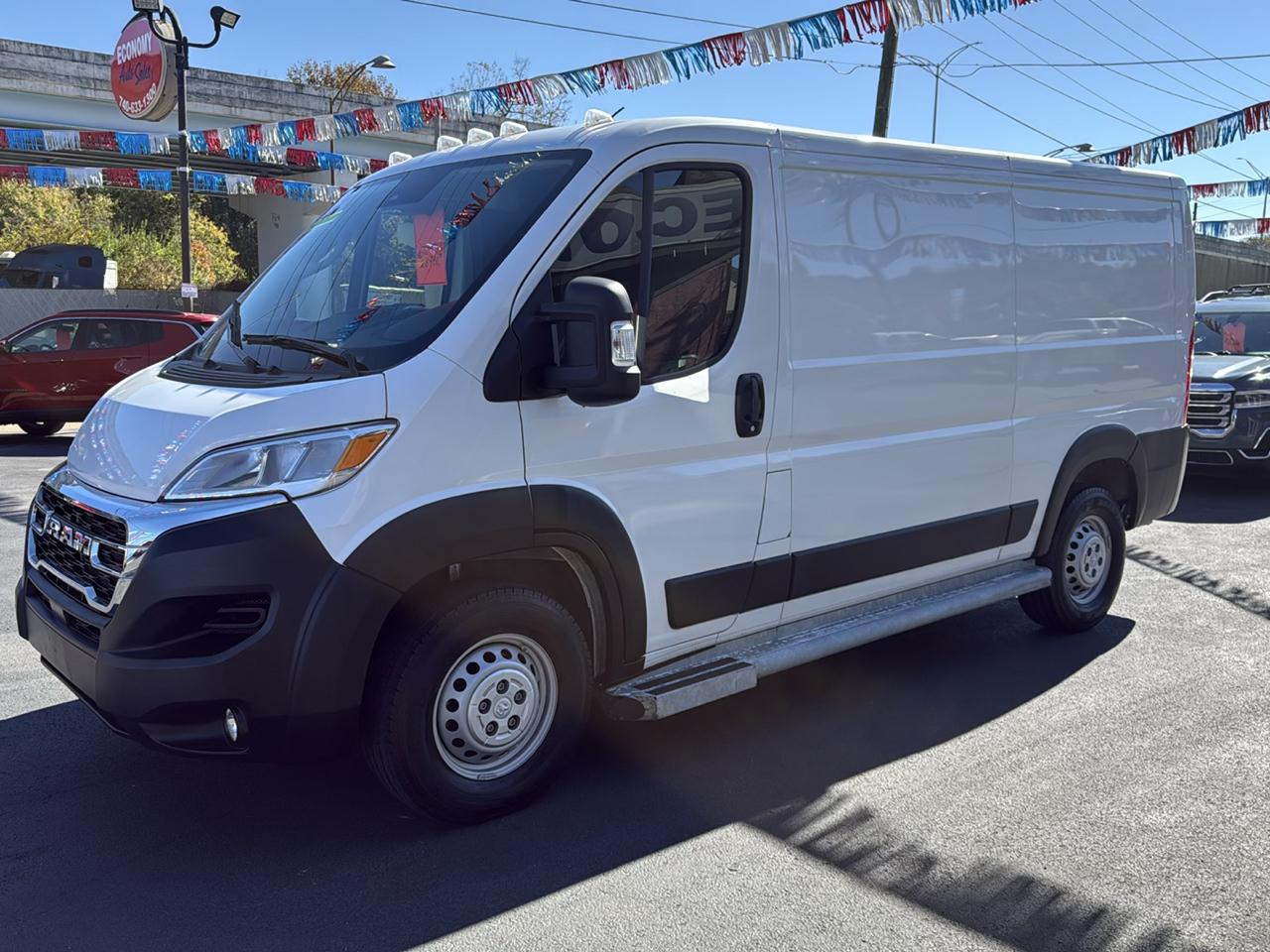 RAM ProMaster Cargo Van Tradesman 2500 Low Roof 136" WB w/Pass Seat 2025