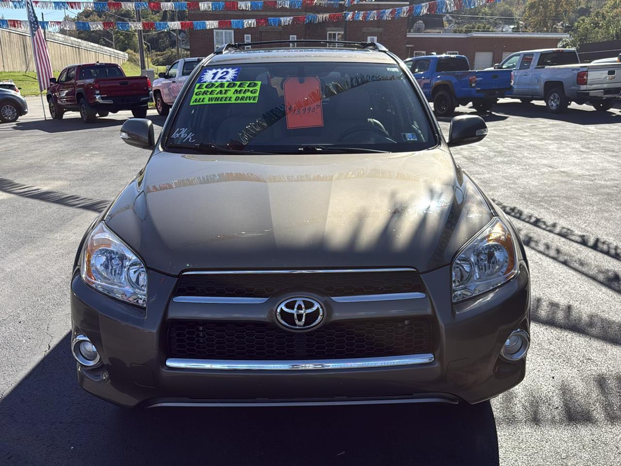 Toyota RAV4 4WD 4dr I4 Limited (Natl) 2012