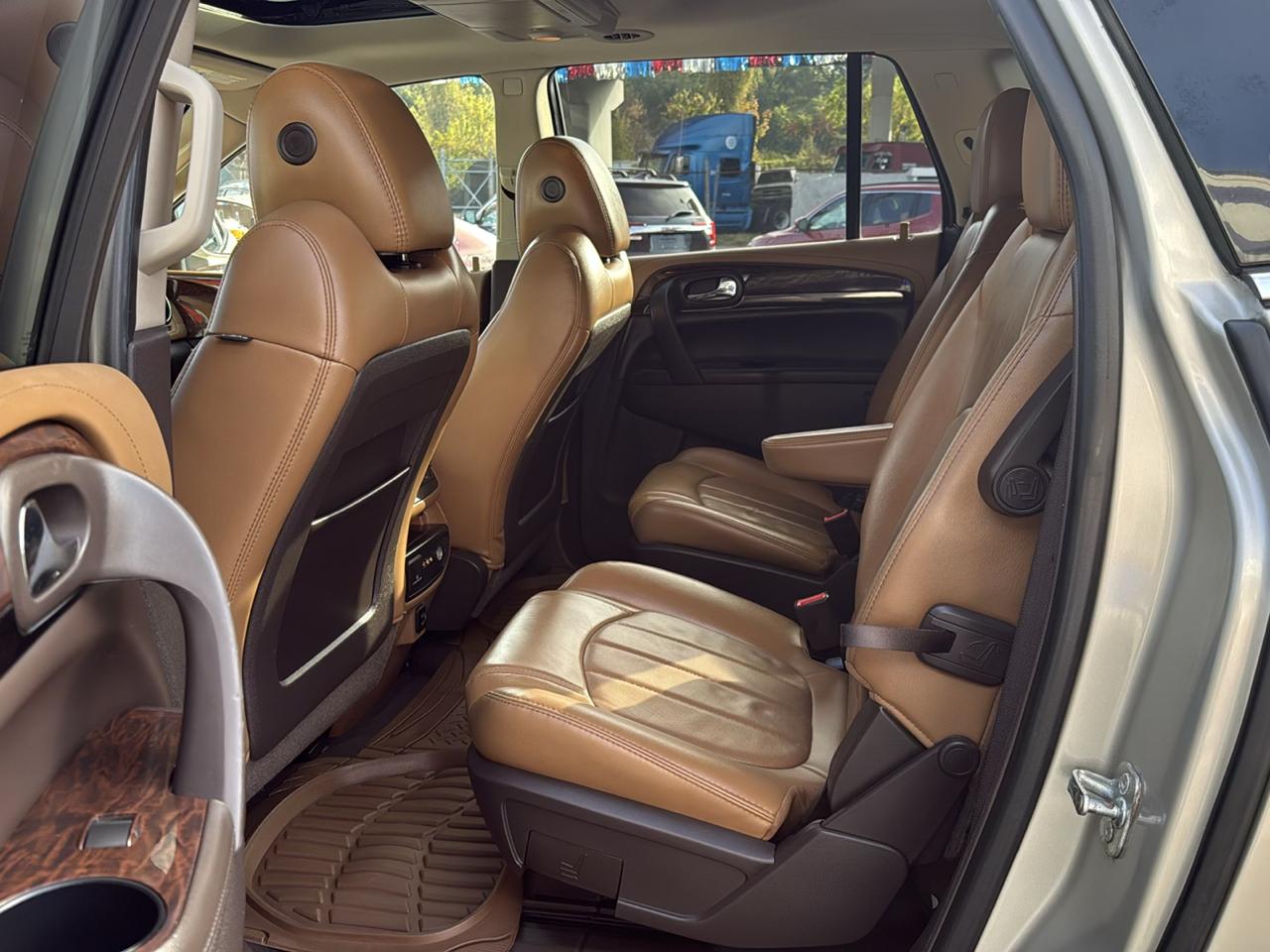 Buick Enclave FWD 4dr Premium 2017
