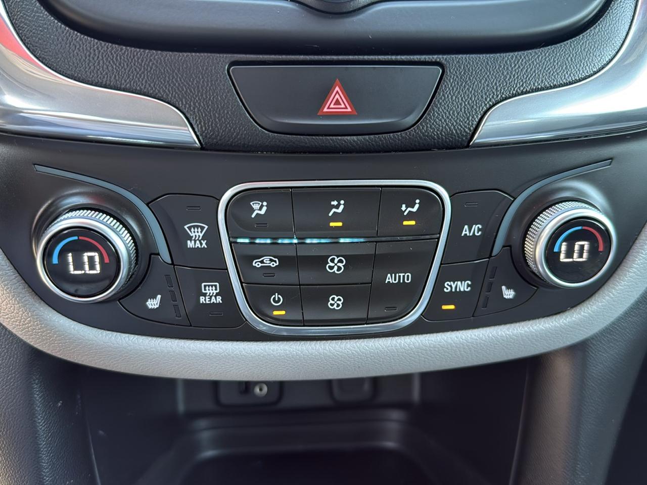 Chevrolet Equinox FWD 4dr LT w/1LT 2018