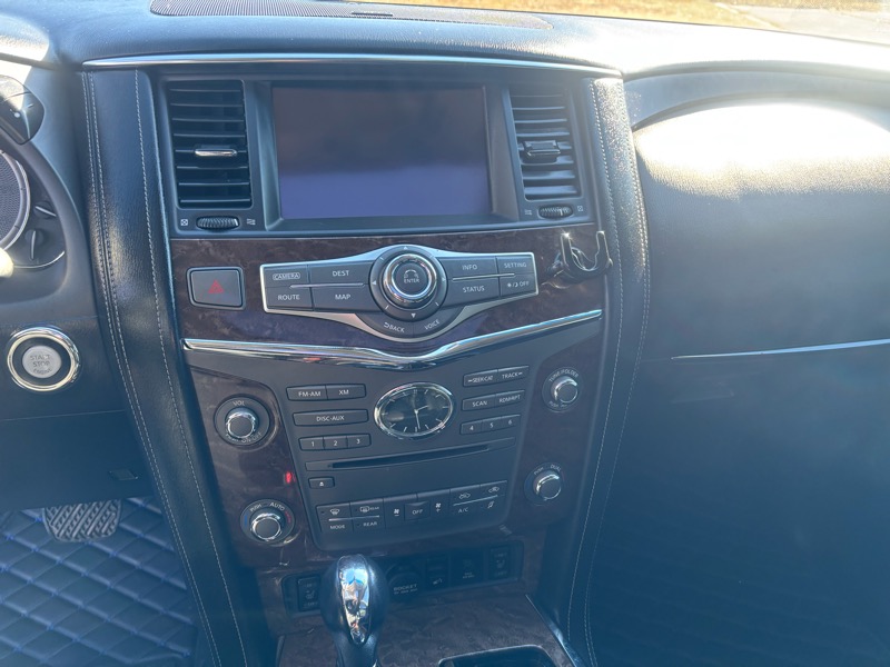 Infiniti QX80 4WD 2015