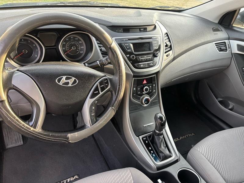 Hyundai Elantra Limited 2015