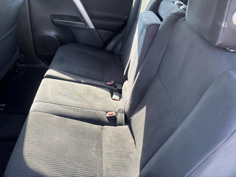 Toyota RAV4 LE AWD 2016