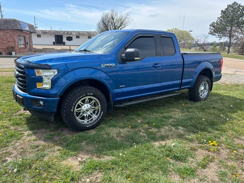 Ford F-150 XLT SuperCab 8-ft. Bed 4WD 2017