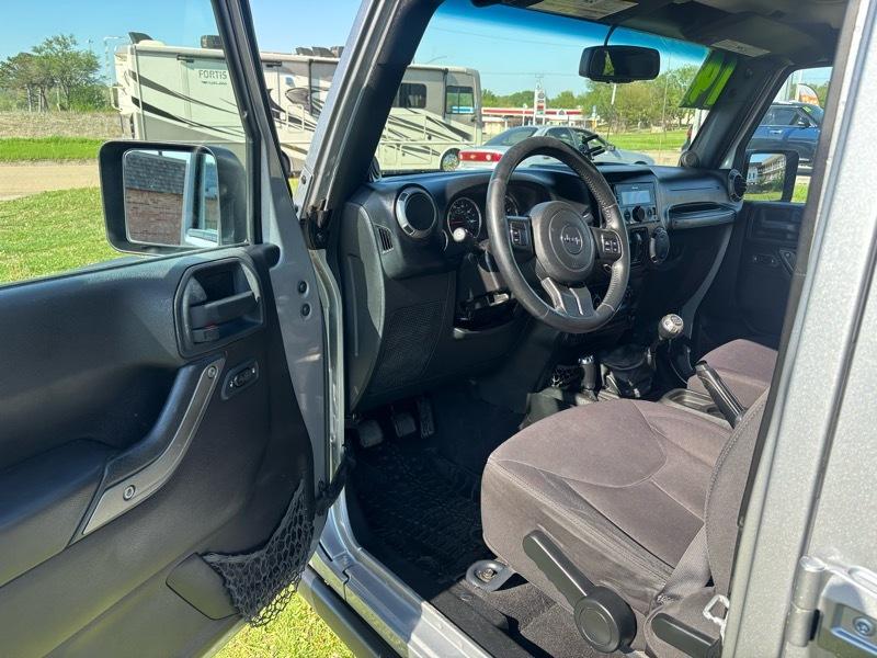 Jeep Wrangler Unlimited Sport 4WD 2014