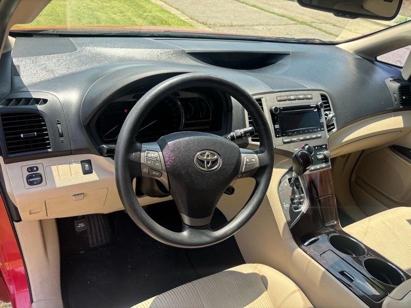 Toyota Venza LE I4 FWD 2012