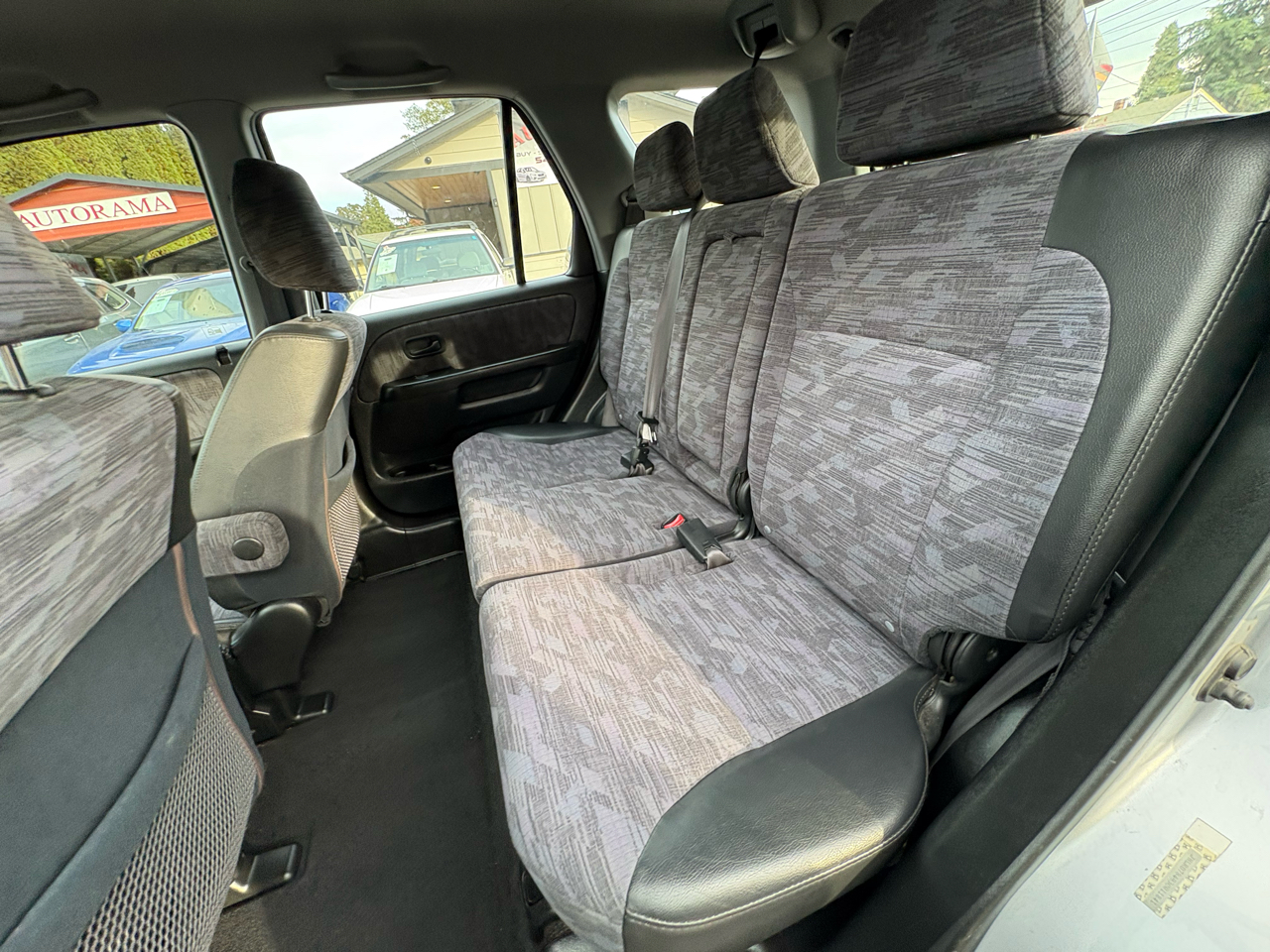 Honda CR-V LX 4WD 4-spd AT 2003 Honda CR-V LX 4WD 4-spd AT 2003