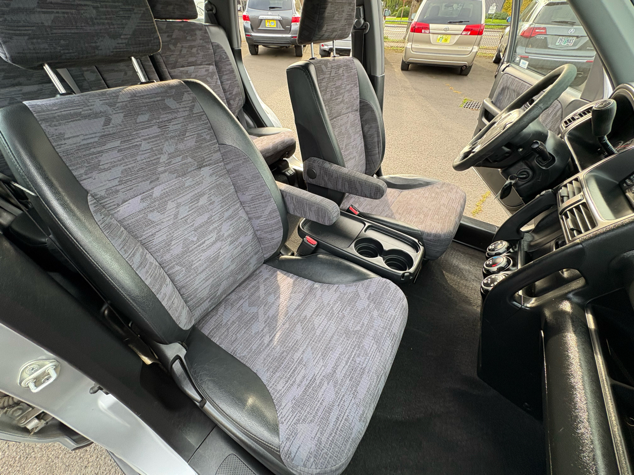 Honda CR-V LX 4WD 4-spd AT 2003 Honda CR-V LX 4WD 4-spd AT 2003