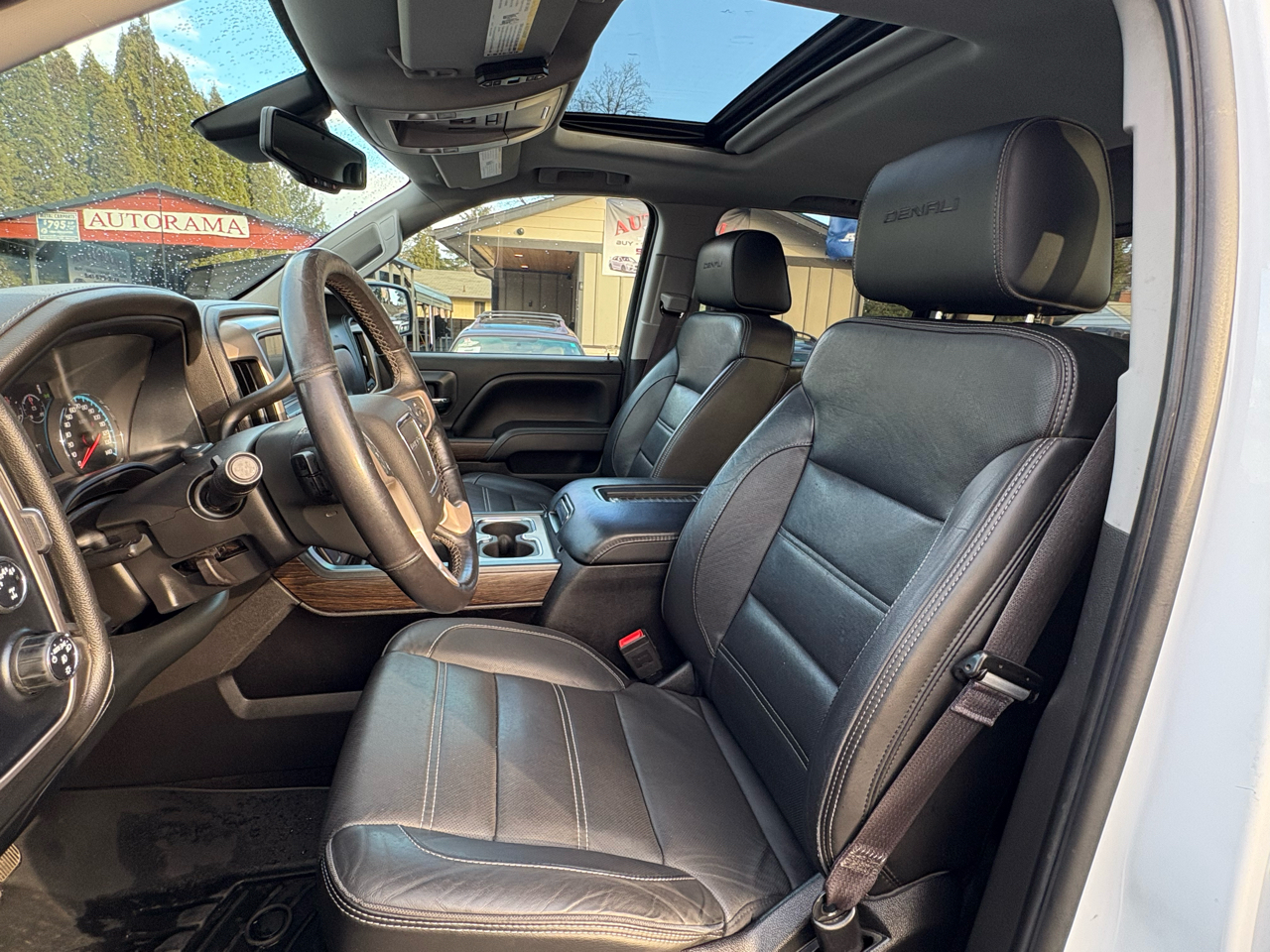 GMC Sierra 1500 Denali Crew Cab Short Box 4WD 2017